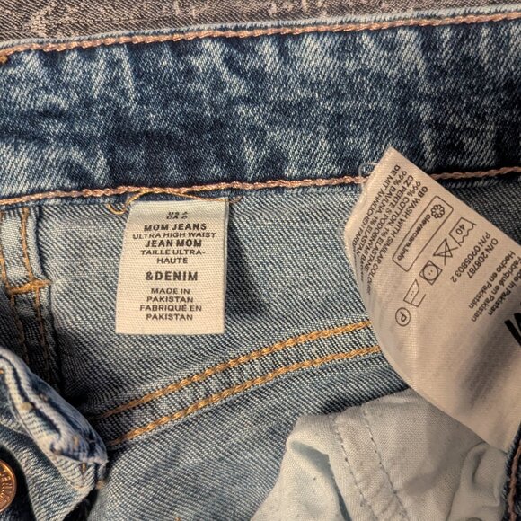 H&M Mom Jean, straight leg, Blue, size 6 - Picture 3 of 3